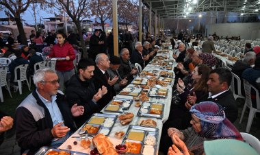 SALİHLİ CUMHUR İTTİFAKI BELEDİYE BAŞKAN ADAYI ZEKİ KAYDA İLK İFTARDA SARIPINAR MAHALLESİ SAKİNLERİ İLE BİR ARAYA GELDİ